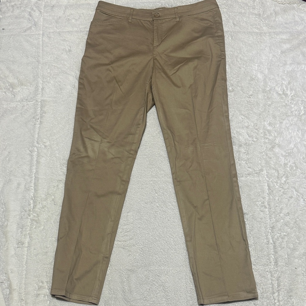 Gloria Vanderbuilt | size 8 | khaki pants